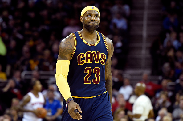 getty_jameslebron2014g.