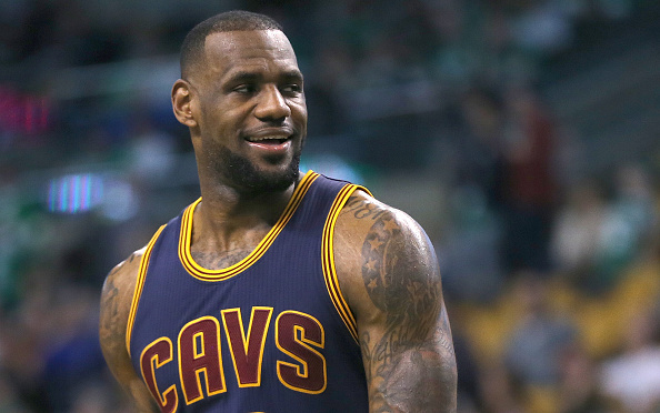 getty_jameslebron2015d