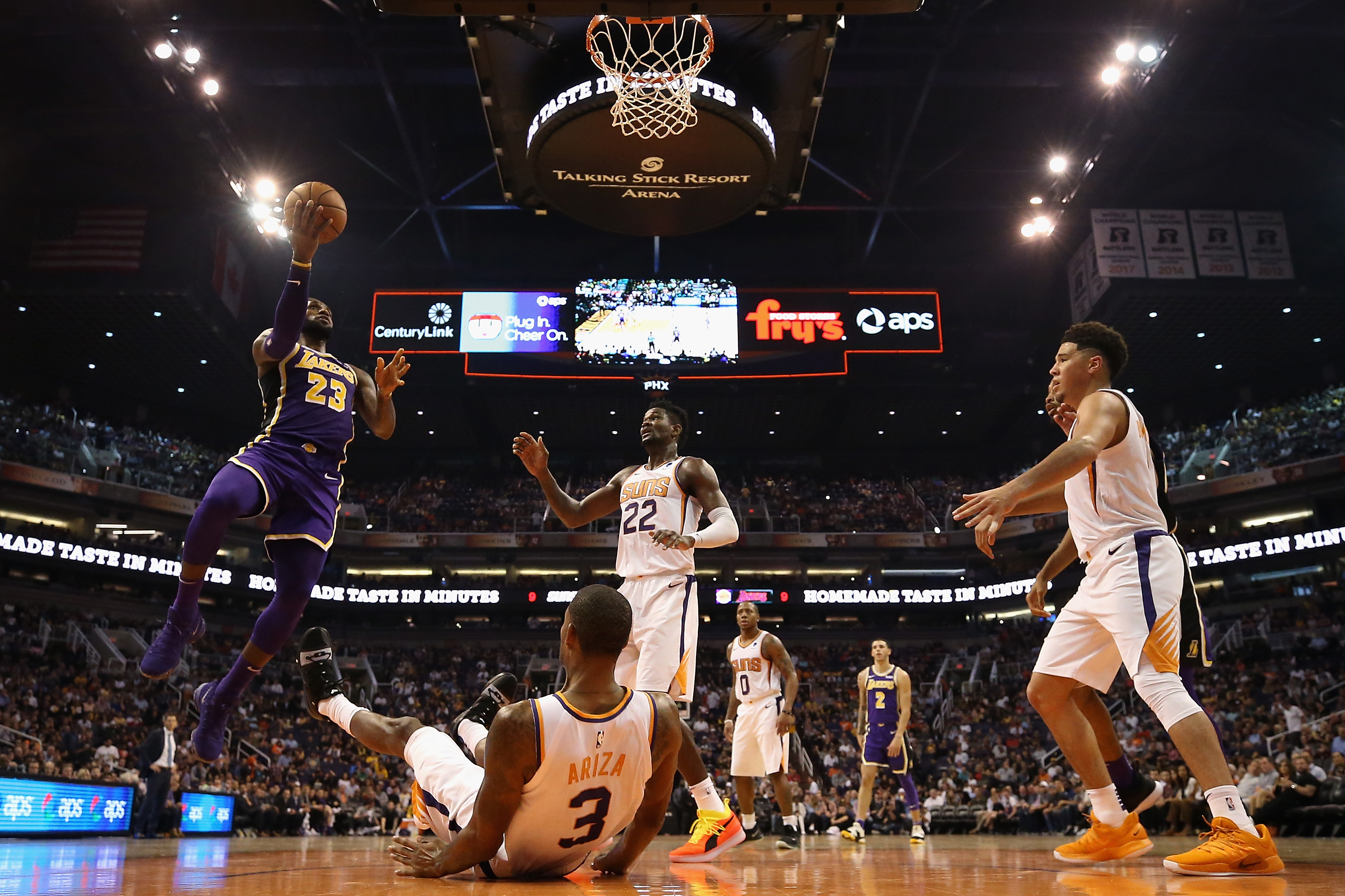 Los Angeles Lakers v Phoenix Suns