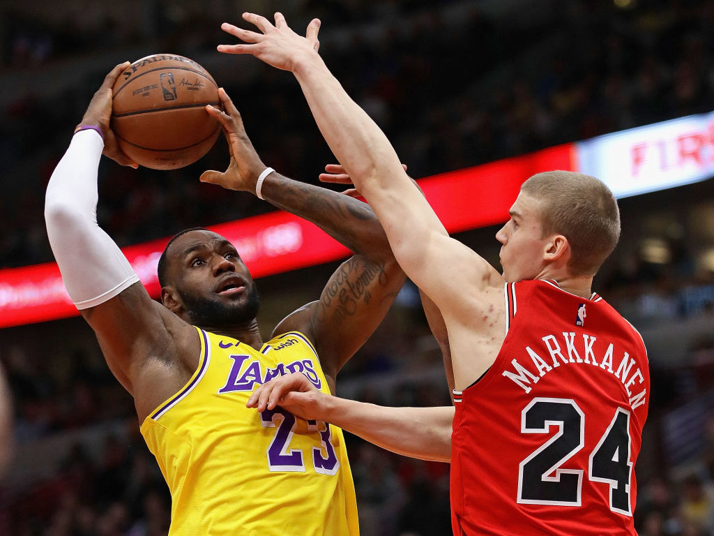 Los Angeles Lakers v Chicago Bulls