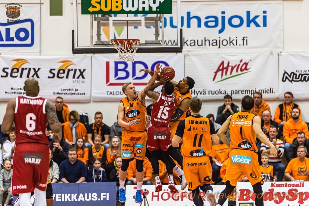 ehau_karhu-pyrinto2019a