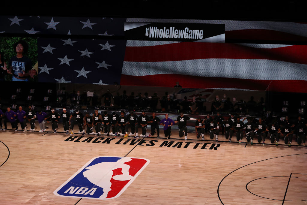 Los Angeles Clippers v Los Angeles Lakers