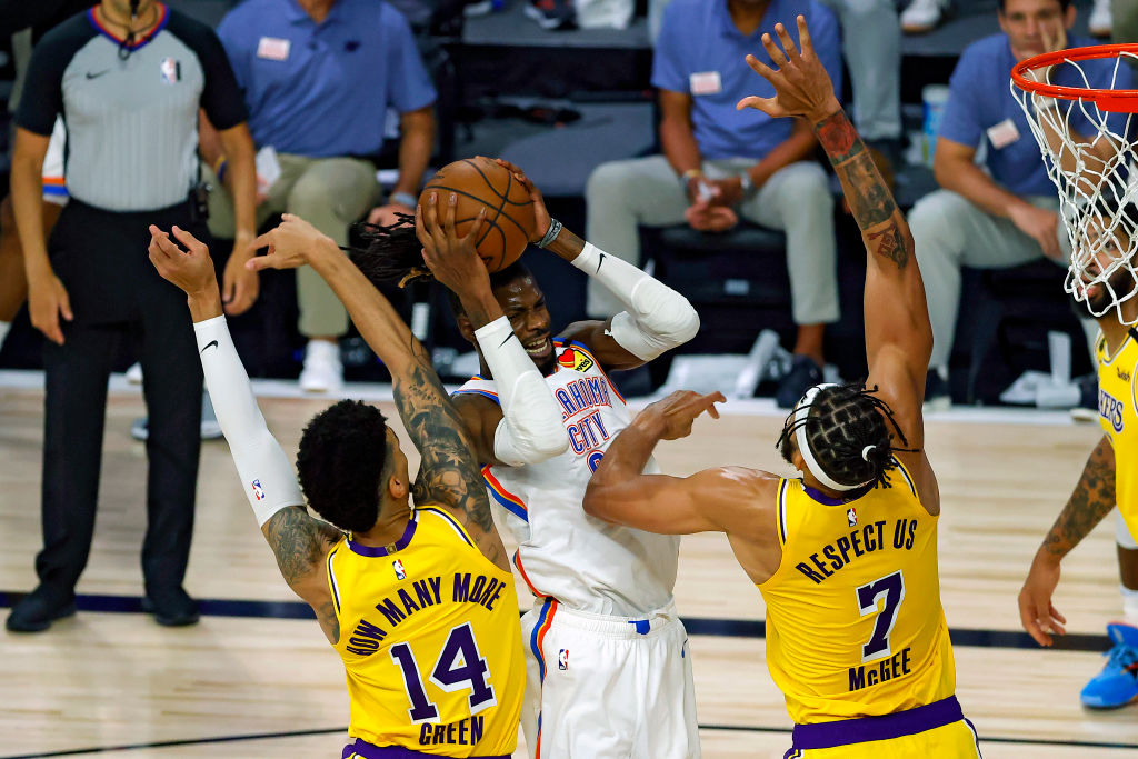 Oklahoma City Thunder v Los Angeles Lakers