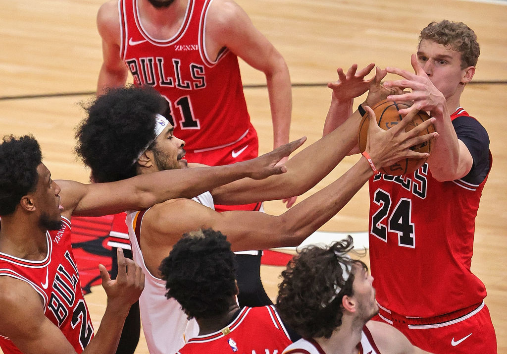 Cleveland Cavaliers v Chicago Bulls