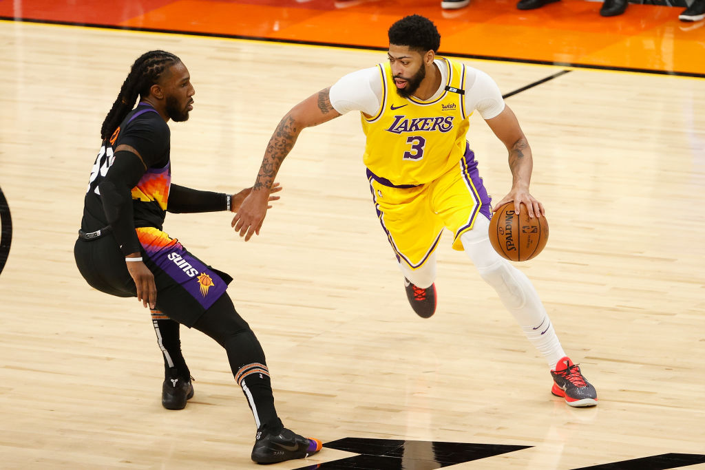 Los Angeles Lakers v Phoenix Suns – Game Two