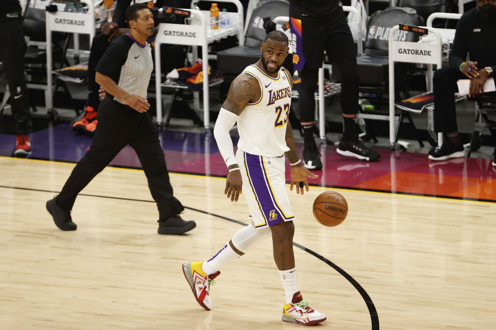 getty_jameslebron2021