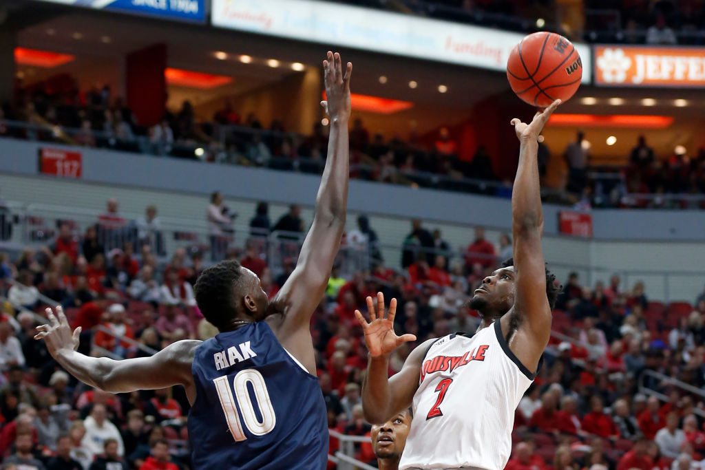 Akron v Louisville