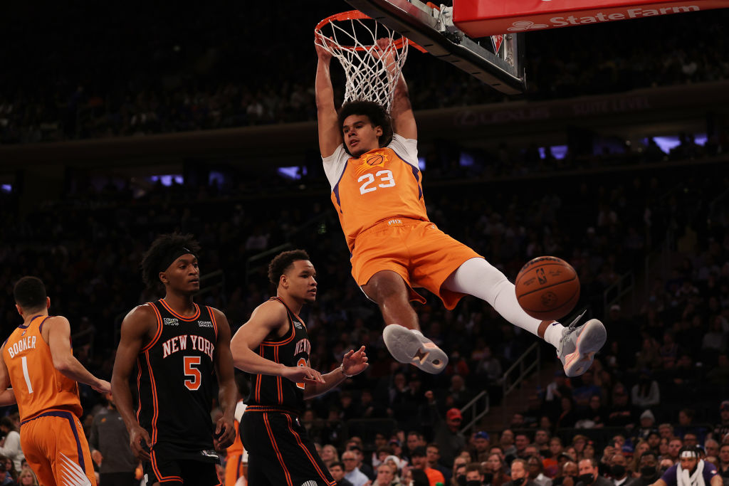 Phoenix Suns v New York Knicks