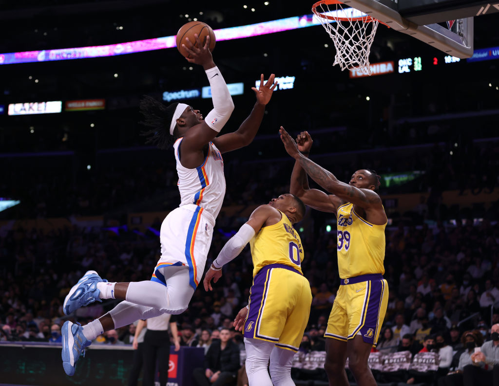 Oklahoma City Thunder v Los Angeles Lakers