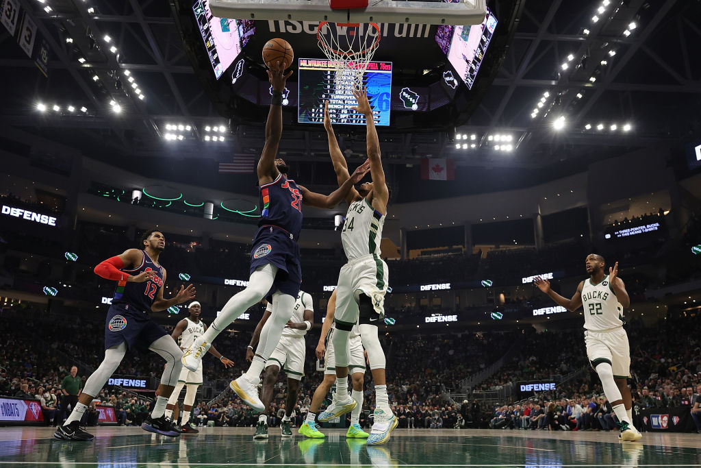 Philadelphia 76ers v Milwaukee Bucks