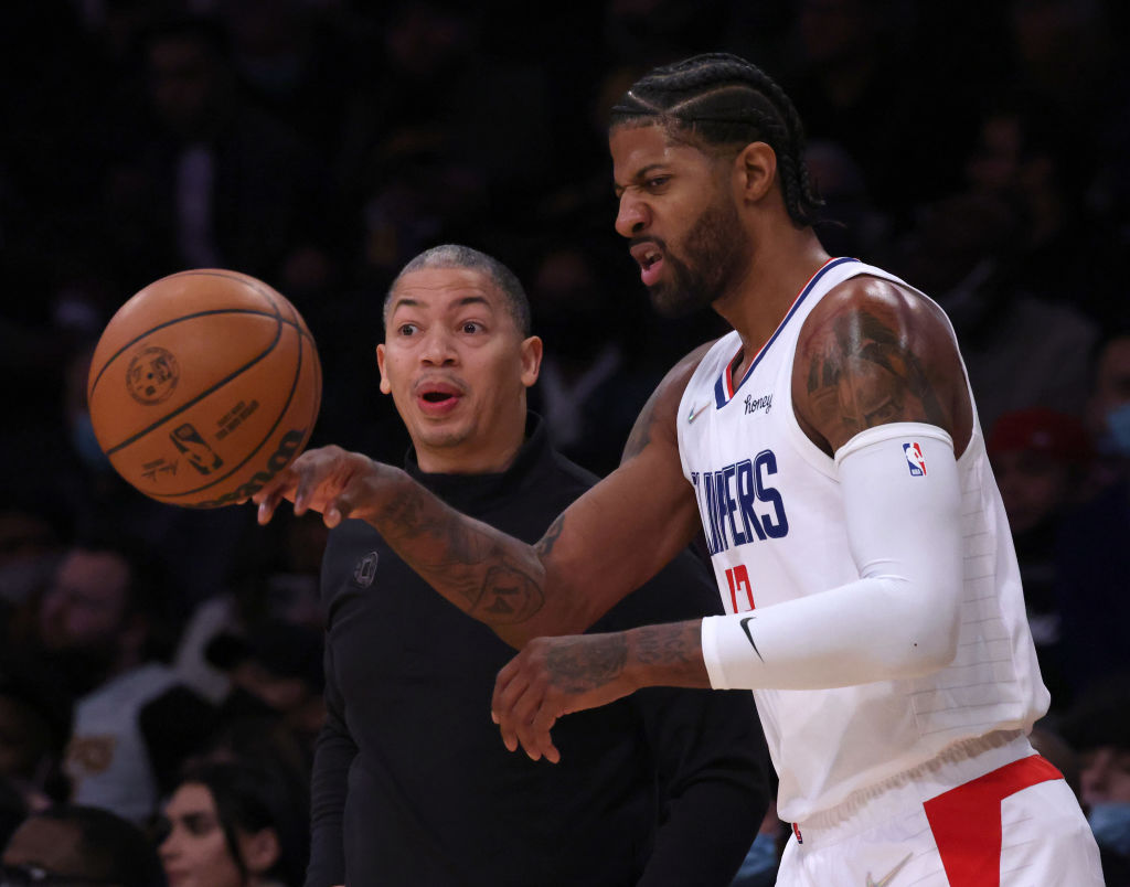 Los Angeles Clippers v Los Angeles Lakers