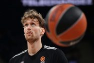 Mikael Jantuselta vahvaa jälkeä Euroliigassa mikael_jantunen_parisbasket_4_aop