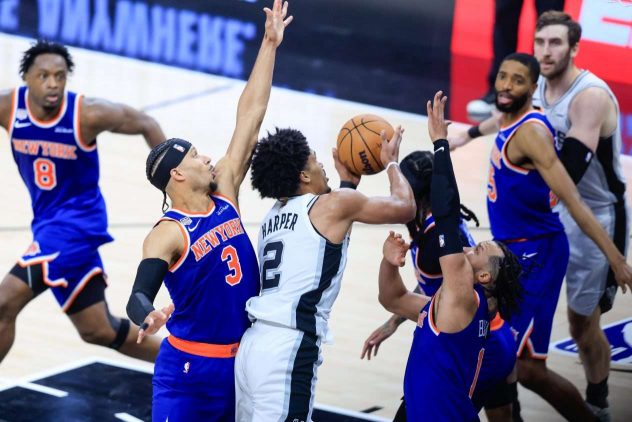 New York Knicks San Antonio Spurs